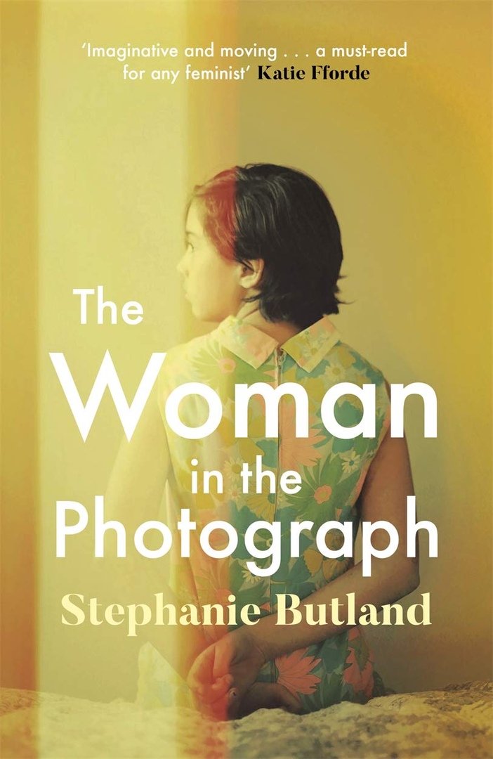 Stephanie Butland – The Woman In The Photograph